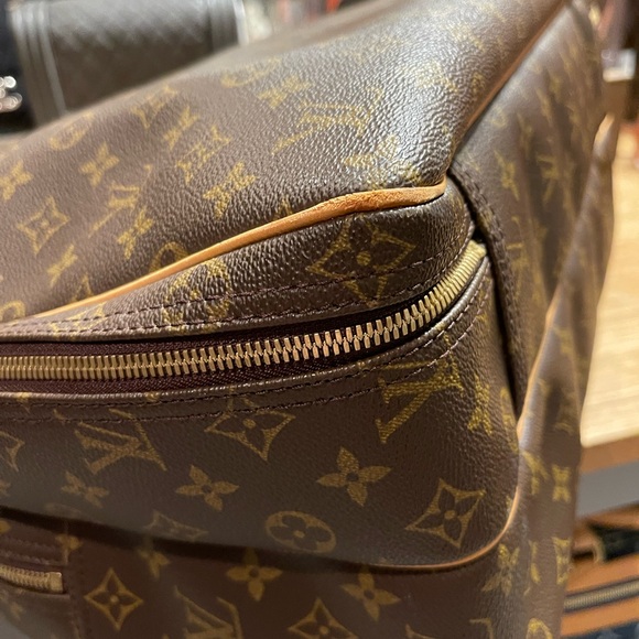 Louis Vuitton luggage Alize two Compartments - Picture 16 of 17